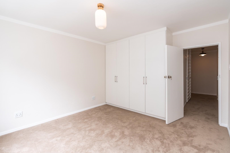 To Let 2 Bedroom Property for Rent in Sea Point Western Cape